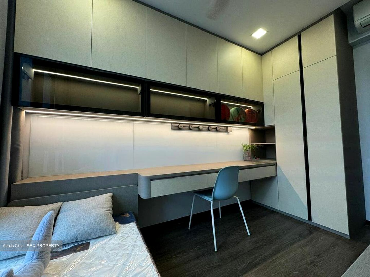 Symphony Suites (D27), Condominium #458069021